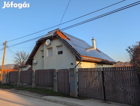 Pomázi családi ház a jövőre gondolóknak