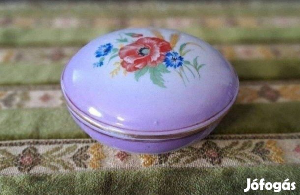 Pompás porcelán ékszertartó