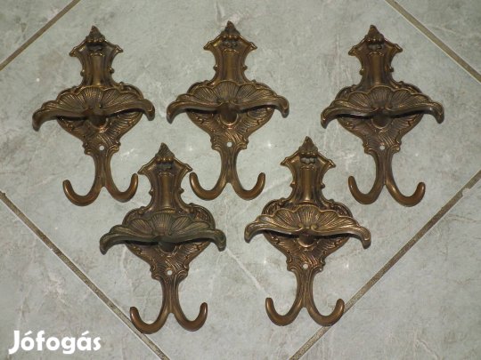 Pompás szokatlan régi réz fogasok 5 db egyben nr.3