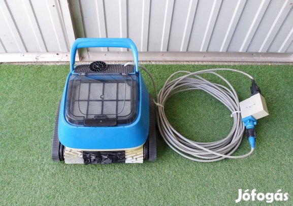 Pontaqua Phantom automata medence porszívó robot tisztító takarító kék