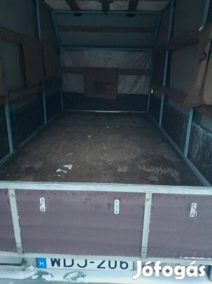 Ponyvás Utánfutó 2,7 tonna összsúllyal ponyvával eladó