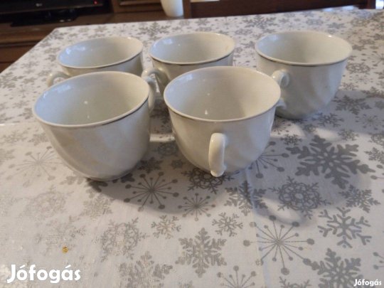 Porcelán 5 db-os teás csésze aljjal