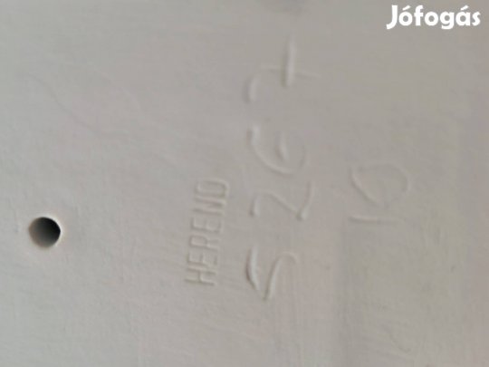 Porcelán  jegesmedve 