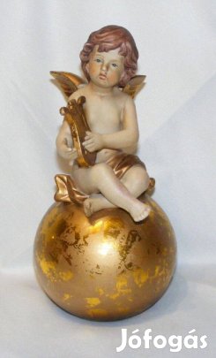 Porcelán angyal