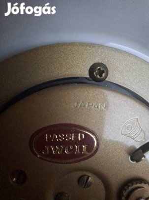 Porcelán asztali óra