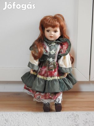 Porcelán baba 38 cm