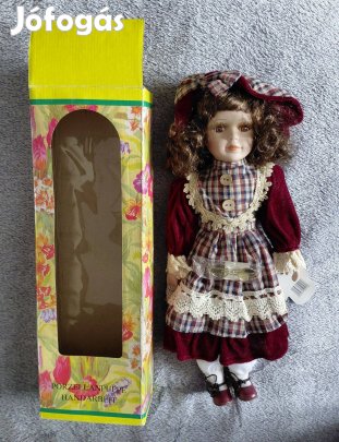 Porcelán baba 40 cm