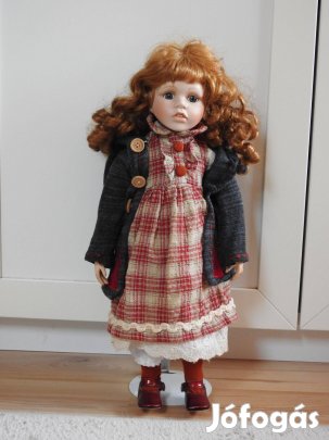 Porcelán baba 44 cm