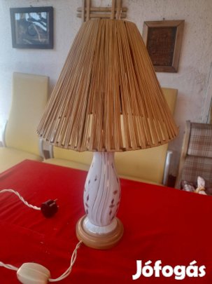 Porcelán betétes éjjeli lámpa eladó