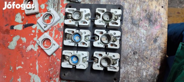 Porcelán biztosítéktartók és biztosítékok - kiváló állapot