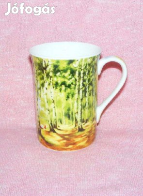 Porcelán bögre fa, erdő