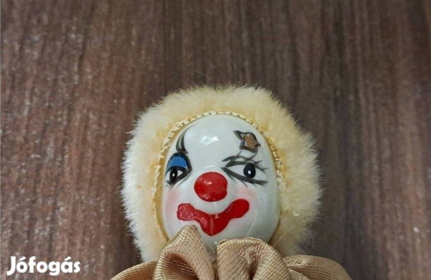 Porcelán bohóc