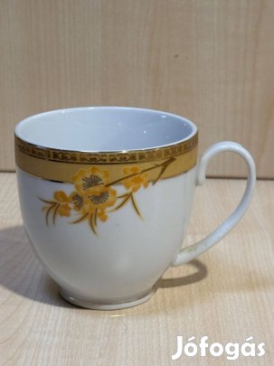 Porcelán csésze
