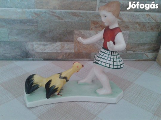 Porcelán dísztárgyak Etyek