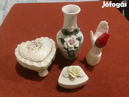 Porcelán dísztárgyak. Bonbonierek, váza...