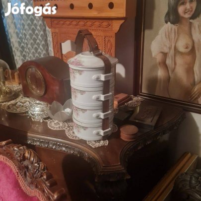 Porcelán ételhórdó 4 részes