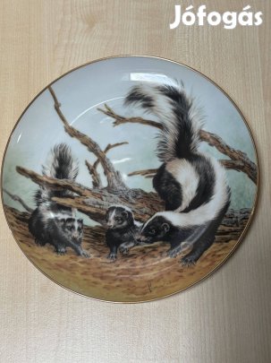 Porcelán falitányér, falidísz, állat, borz