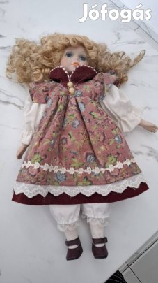 Porcelán fejű baba