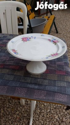 Porcelán hollóházi és más 20 db