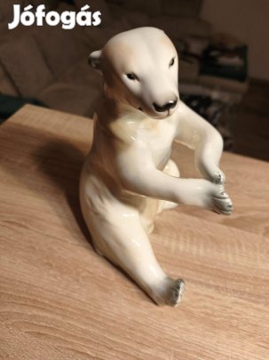 Porcelán jegesmedve