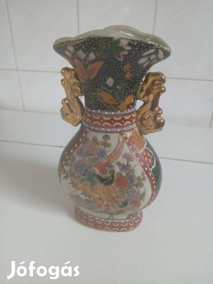 Porcelán kínai kis virágváza