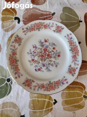 Porcelán kistányérok 