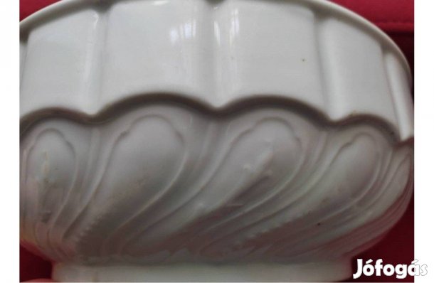 Porcelán komatál, pörköltes tál eladó az 1940-es évekből