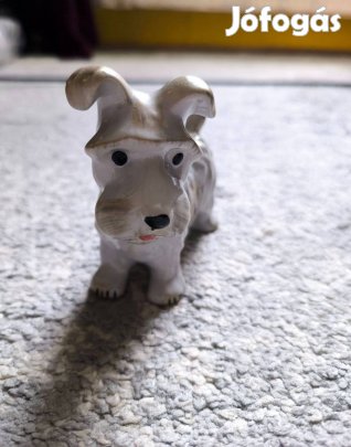 Porcelán kutya