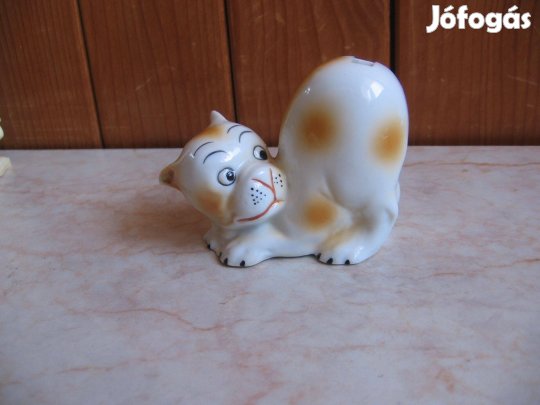 Porcelán kutya