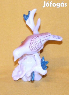 Porcelán madár figura