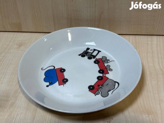 Porcelán mesetányér, mozdony, egér, cicatányér
