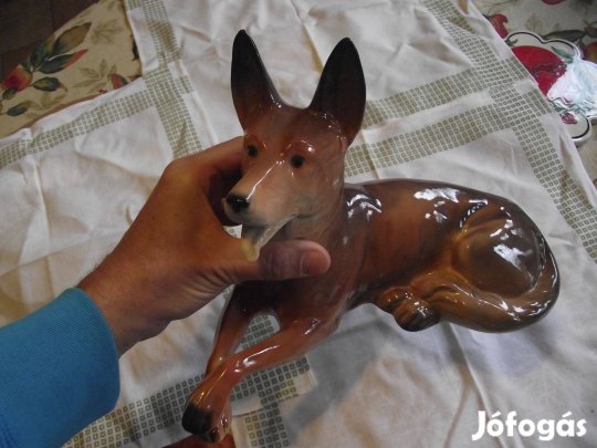 Porcelán nagy méretű kutya