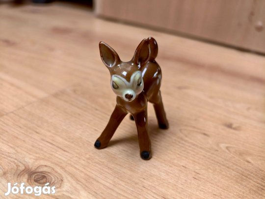 Porcelán őz dísz