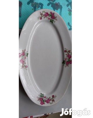 Porcelán tálaló