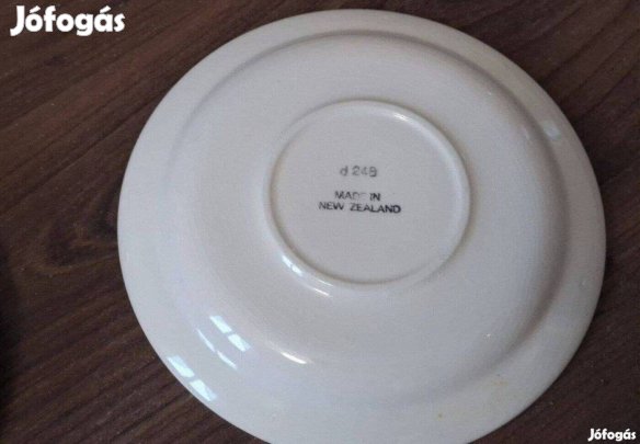 Porcelán tányér készlet