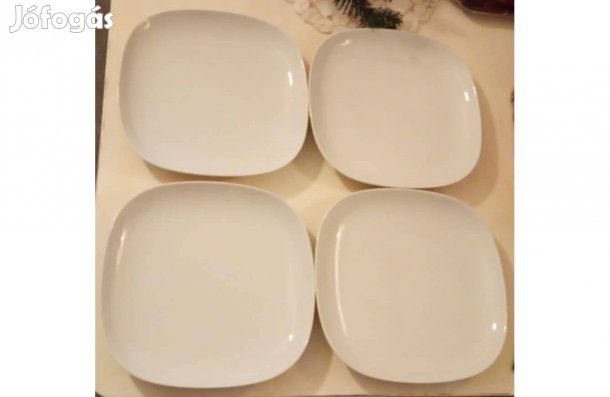 Porcelán tányérok (4db)