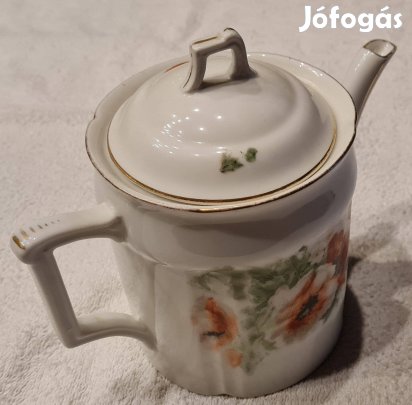 Porcelán teakiöntő