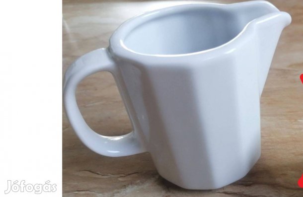 Porcelán tej kiöntő eladó!