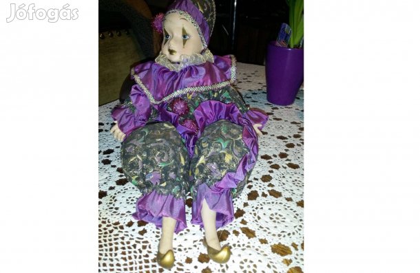 Porcelánfejű, kezű és lábú bohóc fél áron