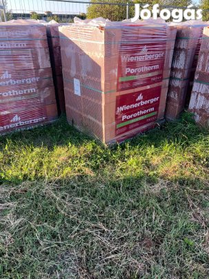 Porotherm 44 x tégla