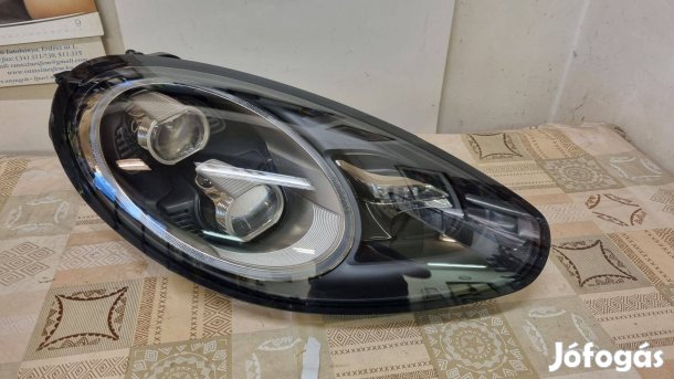 Porsche Panamera 970 GTS Jobb első fényszóró 970.631.972.03