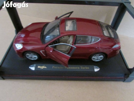 Porsche Panamera Turbó modellautó 1:18 as új állapotban
