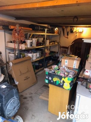 Porsche Szeged mellett garázs eladó!