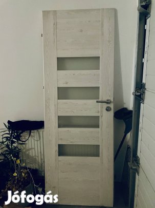 Porta verde beltéri ajtó