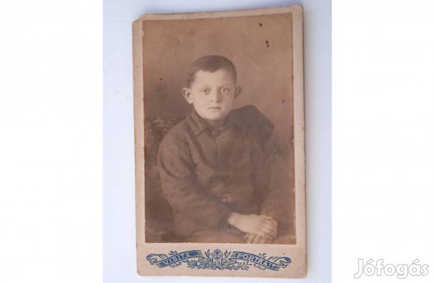 Portré ,Fotó Burger fényképész műterméből az 1910-es év