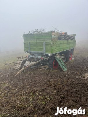 Pótkocsi forgózsámolyos