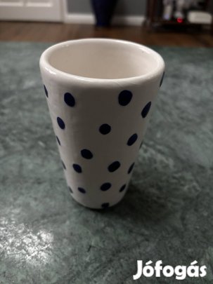 Pöttyös bögre eladó