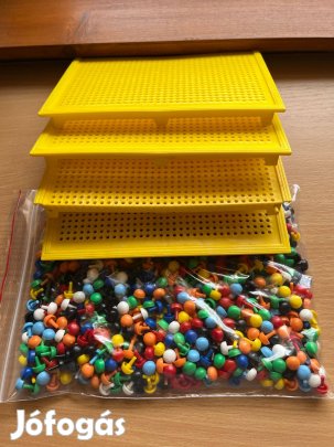 Pötyi 4 tábla, rengeteg (788 db) pötyi szöggel