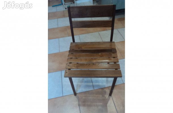 Praktikus kerti szék