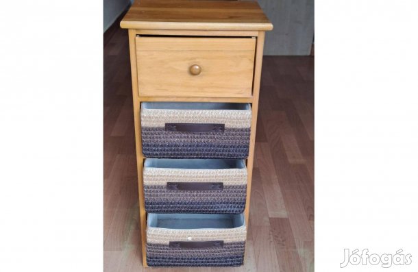 Praktikus kis fa szekrény fiókkal
